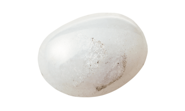 white snow quartz crystal