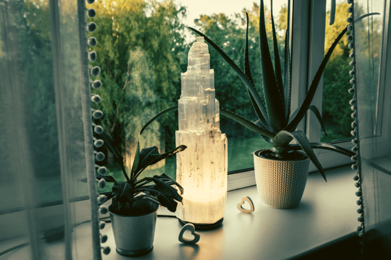 Selenite vs satin spar